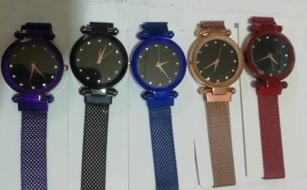 legant Women's Wrist Watch with Classy Magnet Chain (No Box Included)