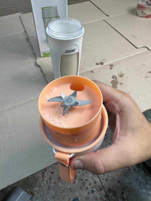 Portable Blender – 350ML | Fresh Juice, Smoothies